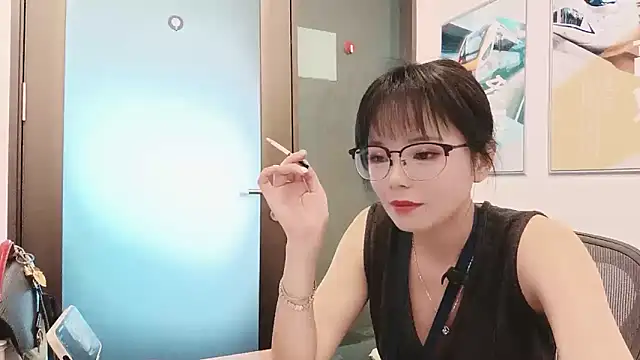 Snapshot of KKMM168 chatting on 10.08.25 KKMM168 online show from 10.08.25