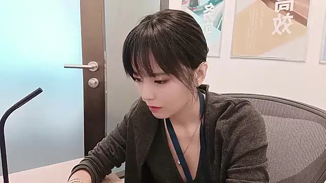 Snapshot of KKMM168 chatting on 10.13.25 KKMM168 online show from 10.13.25