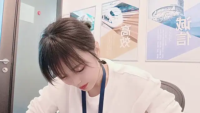 Snapshot of KKMM168 chatting on 10.31.25 KKMM168 online show from 10.31.25