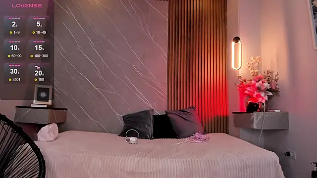 emma  rose1 online show from 10.24.25