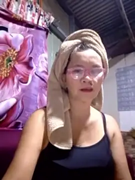 SexyHottMom online show from 11.12.25