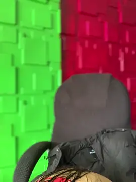 Snapshot of Linda_LS chatting on 10.14.25 Linda LS online show from 10.14.25