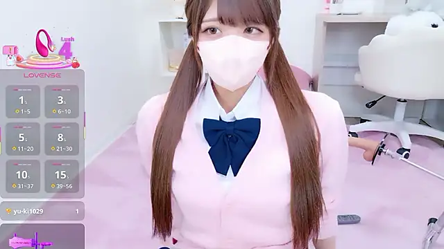 Snapshot of Reina_Fcup chatting on 12.21.25 Reina Fcup online show from 12.21.25