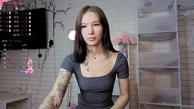 Snapshot of AsyaMiller chatting on 11.14.25 AsyaMiller online show from 11.14.25