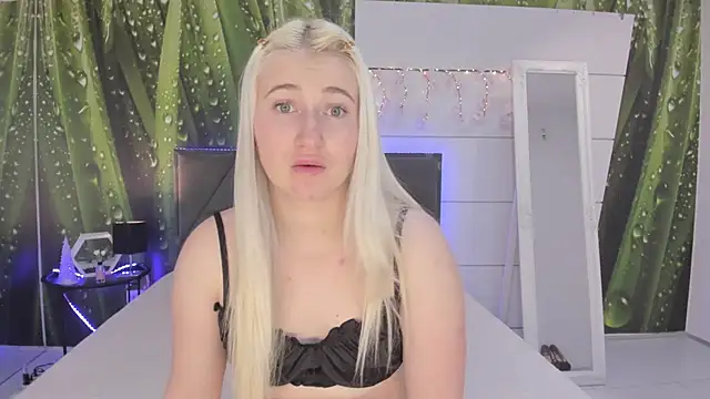 HollyTailors online show from 02.11.26