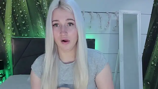 HollyTailors online show from 02.15.26