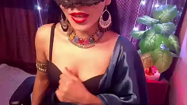 Snapshot of heyy_kiran chatting on 11.04.25 heyy kiran online show from 11.04.25