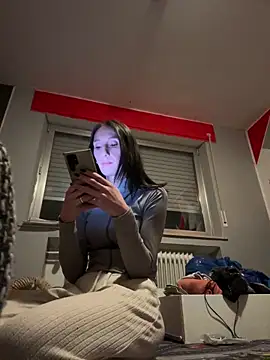 Snapshot of Emilia_Mausi chatting on 02.17.26 Emilia Mausi online show from 02.17.26