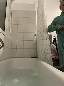 Snapshot of Emilia_Mausi chatting on 03.12.26 Emilia Mausi online show from 03.12.26