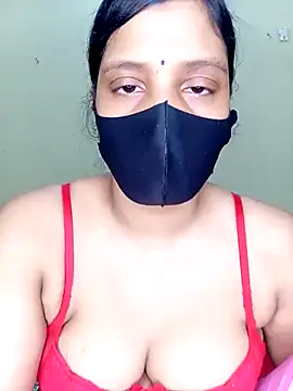 Snapshot of Rose-luckey chatting on 10.23.25 Rose-luckey online show from 10.23.25