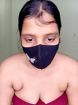 Snapshot of Rose-luckey chatting on 11.02.25 Rose-luckey online show from 11.02.25