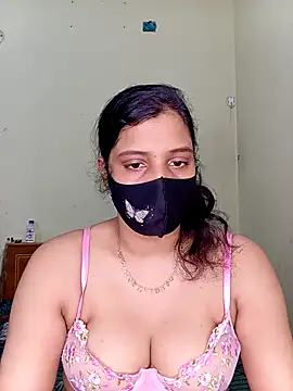 Snapshot of Rose-luckey chatting on 11.22.25 Rose-luckey online show from 11.22.25