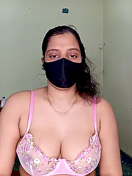 Snapshot of Rose-luckey chatting on 11.28.25 Rose-luckey online show from 11.28.25