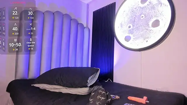  Leohot  online show from 10.18.25