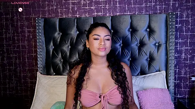 Carly Monroe  online show from 09.22.25