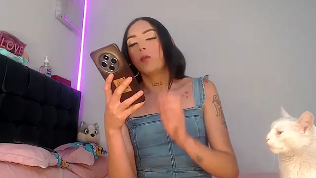 Megan Gil  online show from 02.26.26