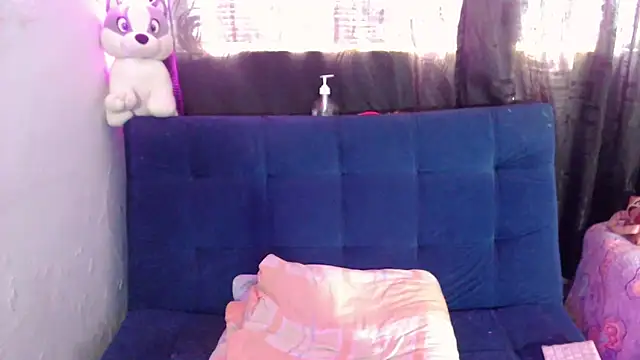 Megan Gil  online show from 04.24.26