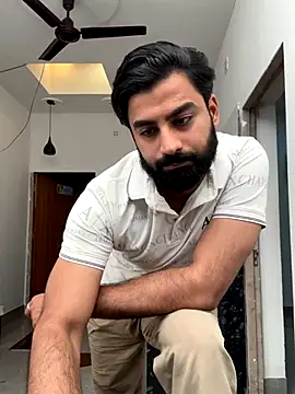 hottestboy03 online show from 10.28.25