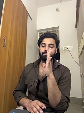 Snapshot of hottestboy03 chatting on 12.19.25 hottestboy03 online show from 12.19.25