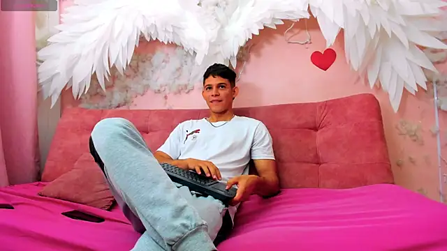 Snapshot of Raams_Star chatting on 09.09.25 Raams Star online show from 09.09.25