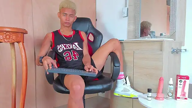 Snapshot of Raams_Star chatting on 10.10.25 Raams Star online show from 10.10.25