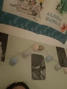 Snapshot of Sosso19squirt chatting on 10.25.25 Sosso19squirt online show from 10.25.25