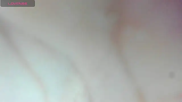 Snapshot of emahills__axelrose chatting on 09.25.25 emahills  axelrose online show from 09.25.25