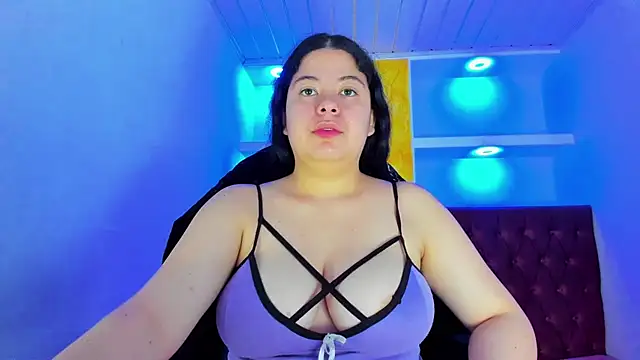 Snapshot of greiccy_20 chatting on 10.25.25 greiccy 20 online show from 10.25.25