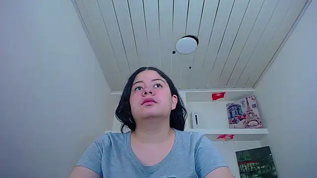 Snapshot of greiccy_20 chatting on 11.28.25 greiccy 20 online show from 11.28.25