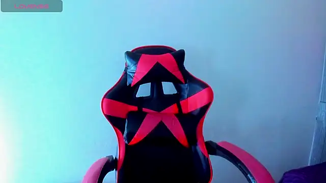 Snapshot of greiccy_20 chatting on 12.05.25 greiccy 20 online show from 12.05.25