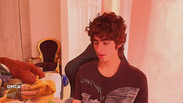 Nude Boy18 online show from 10.03.25