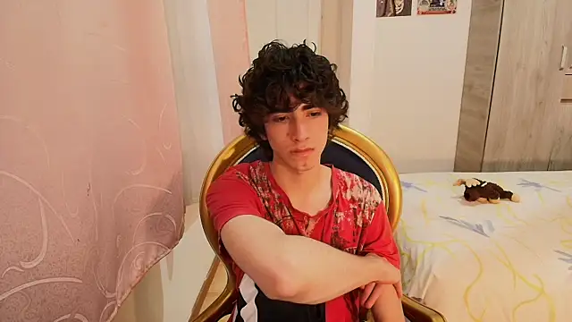 Nude Boy18 online show from 11.04.25