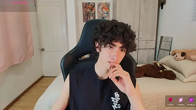 Nude Boy18 online show from 04.21.26