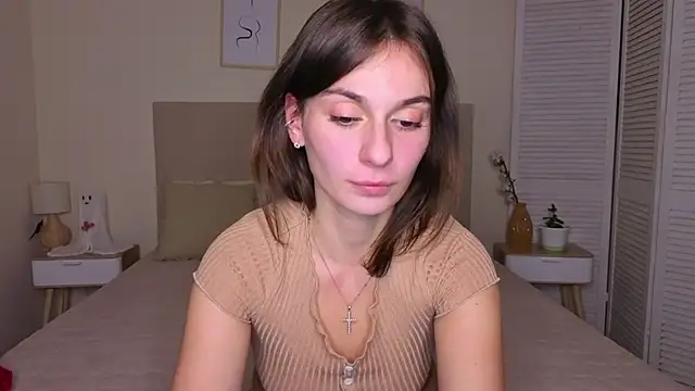 Little mia   online show from 11.24.25