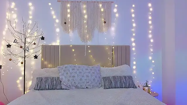 Little mia   online show from 01.09.26