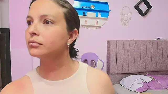 Snapshot of MiSofialeal chatting on 01.16.26 MiSofialeal online show from 01.16.26