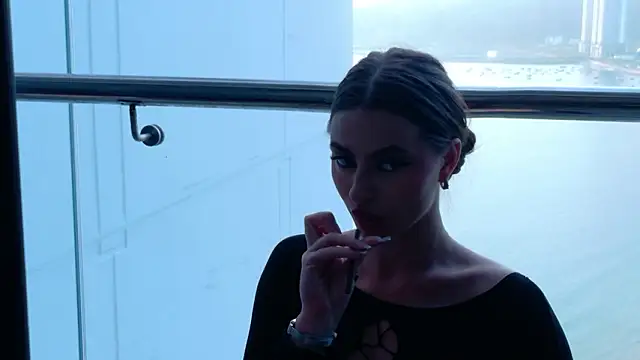 Snapshot of Sienna_Voss chatting on 03.02.26 Sienna Voss online show from 03.02.26