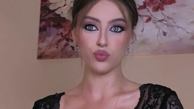 Sienna Voss online show from 08.09.26