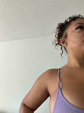 allybluee777 online show from 11.14.25