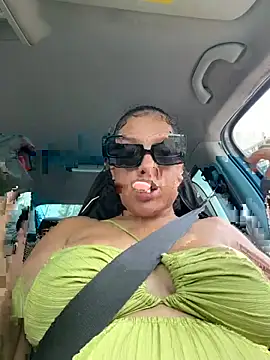 Snapshot of allybluee777 chatting on 07.27.26 allybluee777 online show from 07.27.26