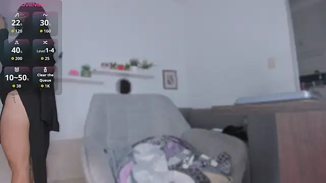 Snapshot of May_hadi chatting on 10.18.25 May hadi online show from 10.18.25