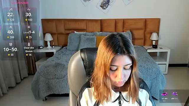 Catti Brie online show from 10.14.25