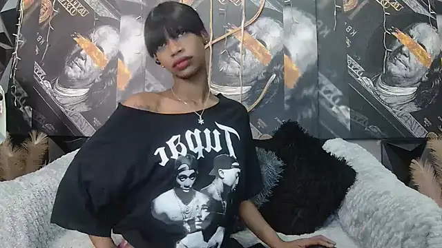 Lilmisbaddyxxx online show from 04.30.26