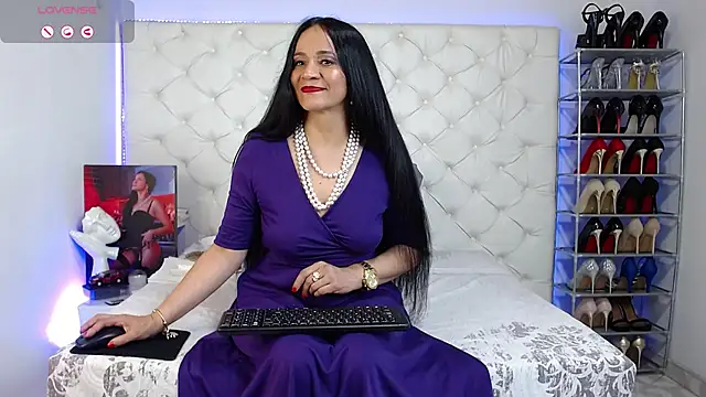 yury m2  online show from 10.17.25