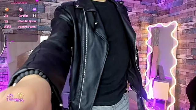 CYRUS TAY online show from 06.07.26
