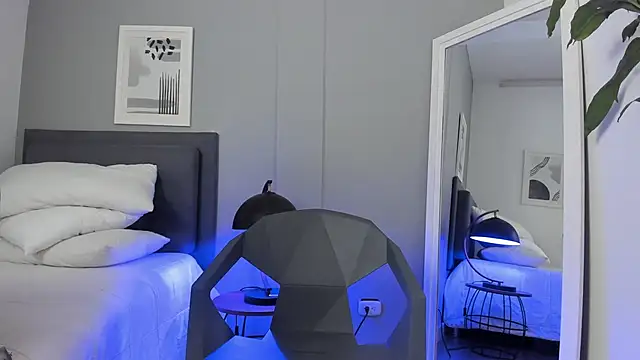 Tylerffoxx online show from 09.08.25