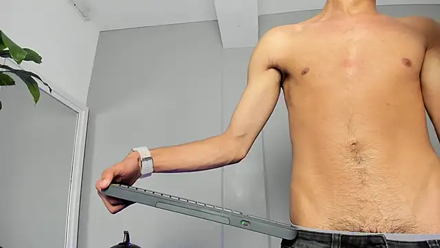 Tylerffoxx online show from 11.29.25