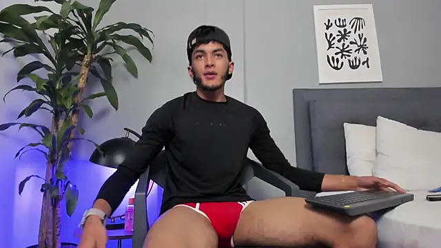 Tylerffoxx online show from 05.14.26