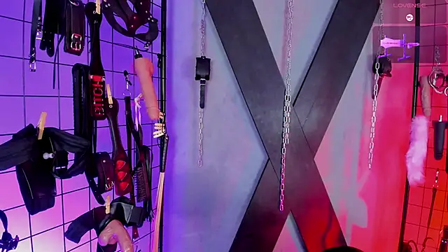 VictoryaLiah BDSM online show from 11.03.25