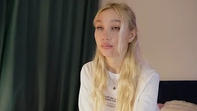 Snapshot of cuteleraay chatting on 02.16.26 cuteleraay online show from 02.16.26